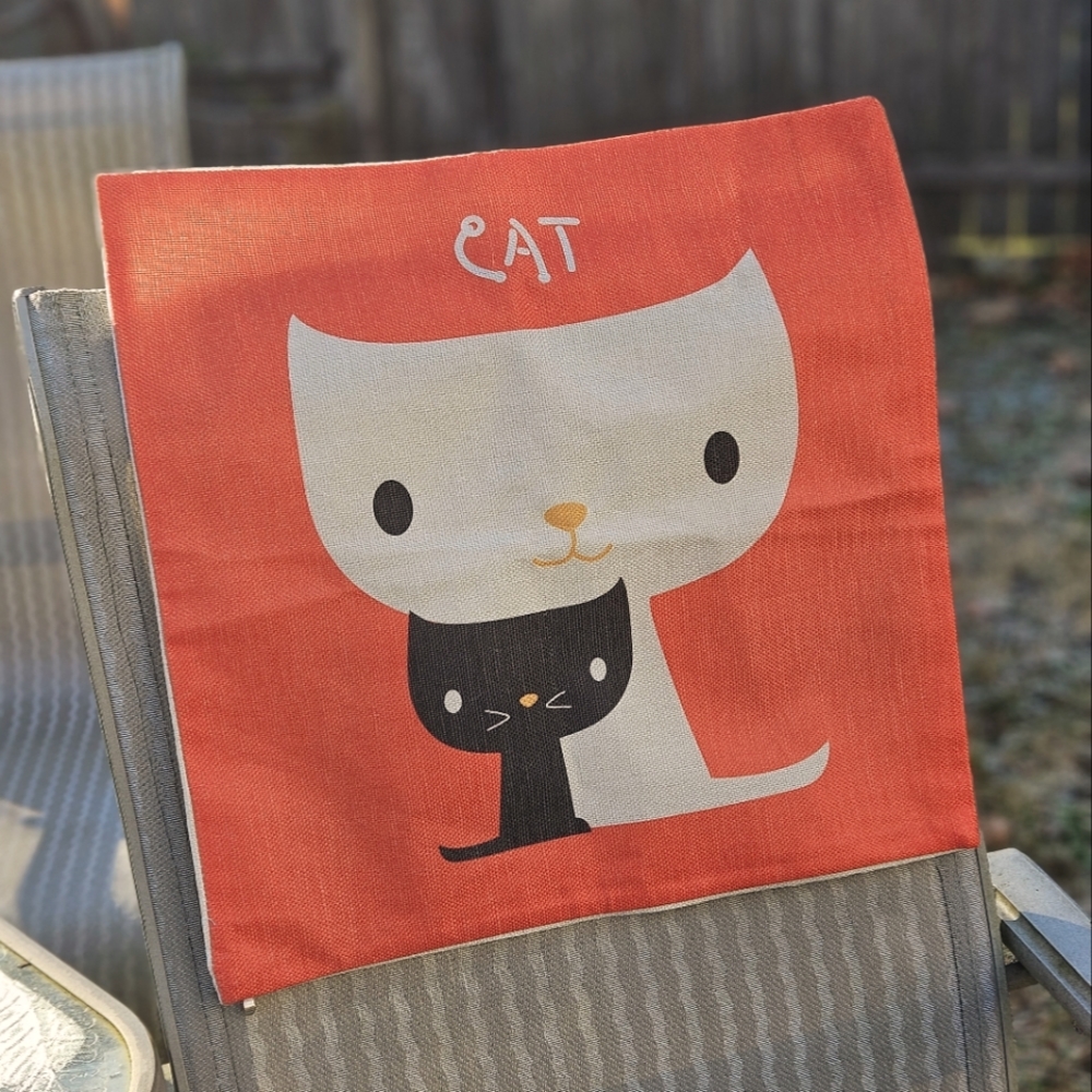 Set of 2 NWT Canvas cat cover for Accent Pillows